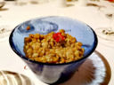 Insalata di farro con pesto genovese e pomodori secchi