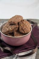 Biscotti di frolla cacao e nocciole