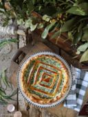 Torta salata con agretti, verzini e ricotta di bufala