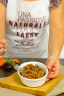 Penne di farro con sugo ricco alle melanzane