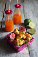 Mini croissants gamberetti, ricotta, lime e aneto