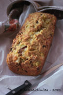 Cake al Pesto con Pomodorini Secchi e Olive