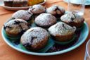 Muffin di farina di farro con mirtilli e yogurt