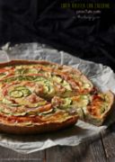 Torta rustica con zucchine, prosciutto cotto e taleggio