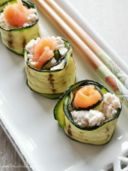 Rotolini di zucchine grigliate con salmone e formaggio. Sushi o finger food?