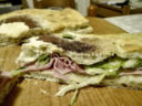 Pizza con mortadella e puntarelle