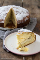 Torta con la crema dentro