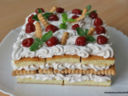 Tortino con crema alla ricotta e amarene sciroppate