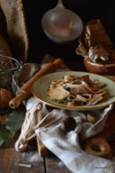 TAGLIATELLE ALLE CASTAGNE E FUNGHI