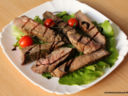 Tagliata di manzo con salsa di soia all'aceto balsamico