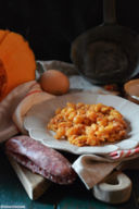 SPATZEL DI ZUCCA CON SALSICCIA
