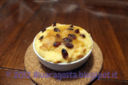 Bread pudding. Budino di pane con salsa al brandy