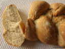 Pane intrecciato con crusca, germe di grano e lievito madre