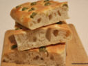 Focaccia con olive e lievito madre