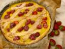 Crostata con crema di limone e fragole