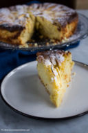 Torta di mele, polenta e mandorle