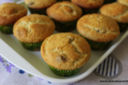 Muffin con ricotta, uvetta e profumo di limone