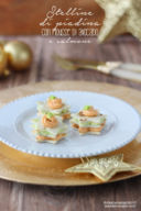 Stelline di piadina con mousse di salmone e avocado