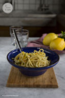 15 minuti in cucina: spaghetti con bottarga e briciole