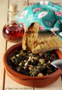 Zuppa di legumi con orzo e cavolo nero