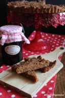 Torta di pane raffermo con la marmellata