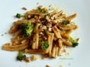 Pasta con broccoli e pomodori secchi