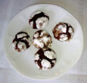 Chocolate crinkle cookies