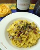 Tagliatelle  con radicchio e guanciale