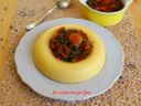 Polenta con seppie e piselli