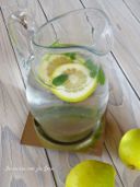 Acqua con limone e menta bibita dissetante