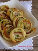 Girelle di pasta sfoglia con zucchine