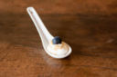 Cucchiai con crema allo yogurt e mirtilli