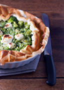 Torta salata con broccoli e stracchino