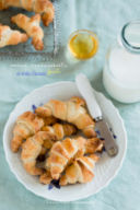 Mini croissants, facili, al miele d'acacia