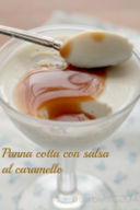 Panna cotta con salsa al caramello