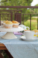 Muffin con paté di olive verdi e formaggio brie