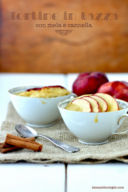 Tortine in tazza con mela e cannella (Apple mug cake)