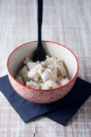 Oggi si cucina light: pollo con yogurt e timo