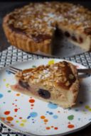 Torta amarene cioccolato e mandorle ricetta