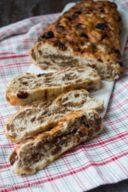 Pane uvetta e noci ricetta