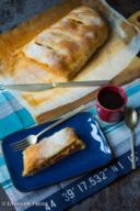 Strudel albicocche e ricotta ricetta