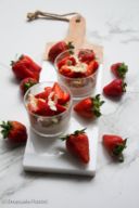 Mousse di fragole al bicchiere ricetta