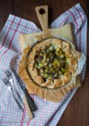 Torta salata patate zucchine e cipolla rossa ricetta
