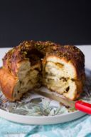 Torta pan brioche arrotolata ai pistacchi ricetta