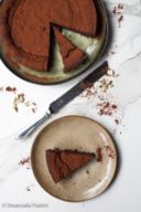 Torta mediorientale al cioccolato senza farina ricetta