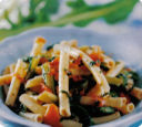Mezzi ziti alla catalogna, protagonista assoluta di questa pasta.