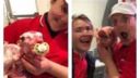 La foto delle dipendenti Carrefour con l’agnello macellato