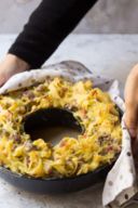 Ciambella di tagliatelle farcita, la ricetta