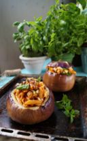 Pasta con melanzane, pomodoro e ricotta, la ricetta