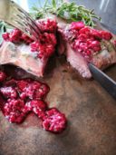 Filetto di cervo con salsa di frutti rossi e zenzero, la ricetta
